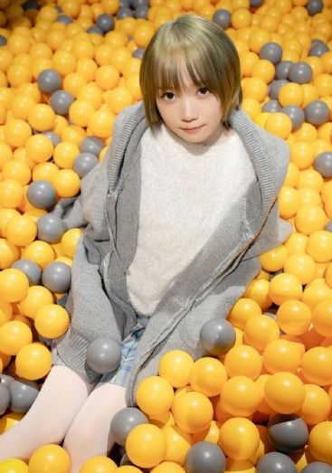 美女撕衣服撕裤子撕胸罩_HD在线播放