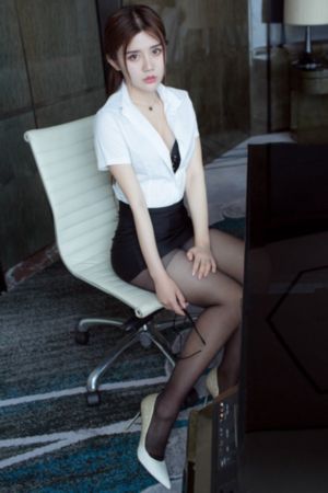 女生喝醉了吐的视频_超清高清完整版