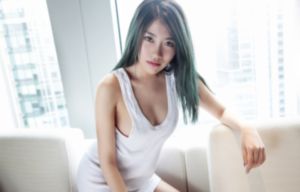 免费的剧烈运动扑克视频_蓝光迅雷电影在线