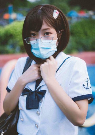 果冻传媒一边亲一边_HD动漫在线观看