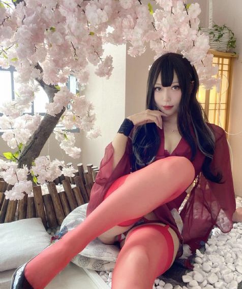 小少妇下面又湿又紧视频_720在线手机播放