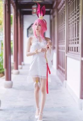 极品尤物的y荡人生白柔柔_高清在线手机播放