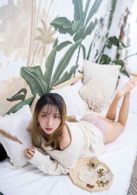 张筱雨裸体下部大胆水上阁楼_HD完整在线观看